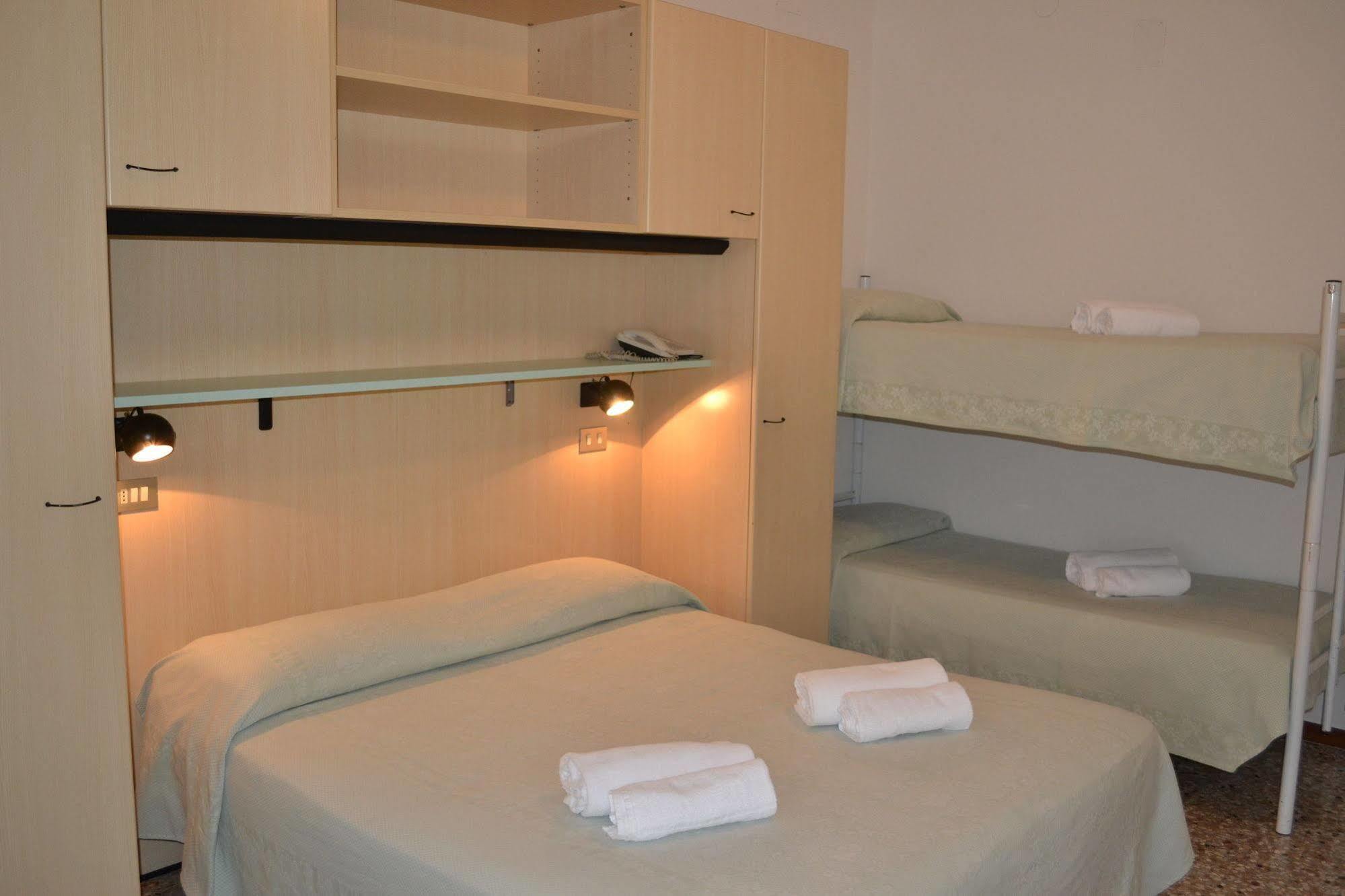 Hotel Rubino 利多迪迪耶索洛 外观 照片
